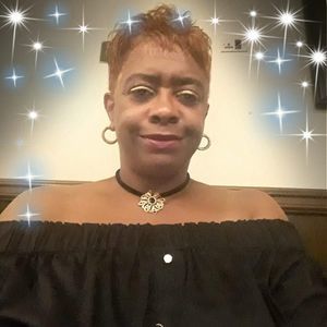 Meet your Posher, Thedora